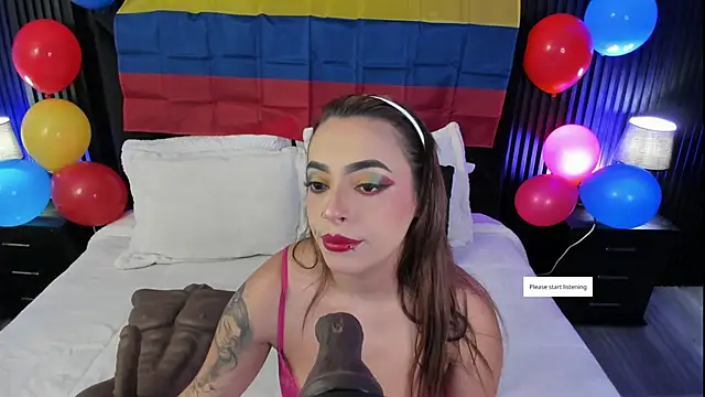 MiiaaMoonroee online show from July 2026 07:09:01 PM