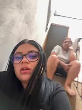 alissonfernandez  online show from May 2026 09:54:02 PM
