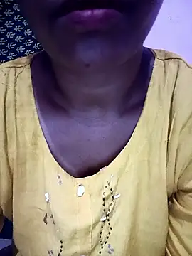 Villageammu18 online show from April 2026 04:30:02 PM