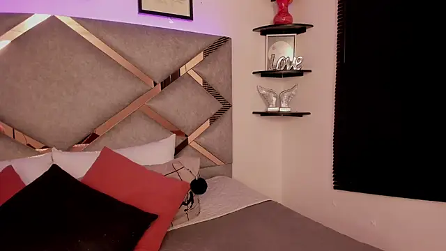 Snapshot of marian_pinzon chatting on January 2025 02:47:02 AM marian pinzon online show from January 2025 02:47:02 AM