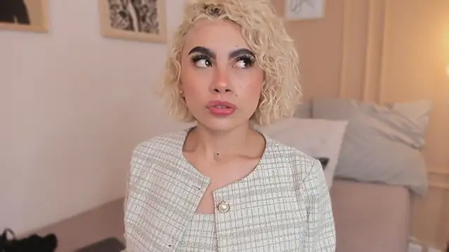 Snapshot of marian_pinzon chatting on February 2026 07:10:01 PM marian pinzon online show from February 2026 07:10:01 PM