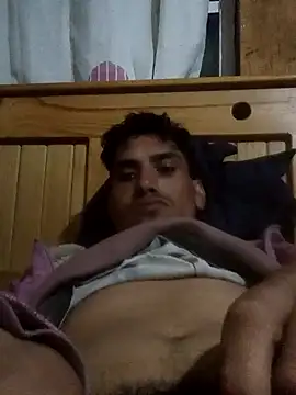 Snapshot of GaMeCrAc1 chatting on January 2025 08:40:02 AM GaMeCrAc1 online show from January 2025 08:40:02 AM