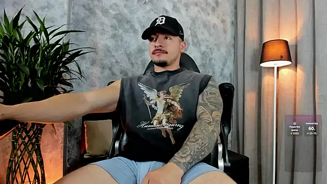 boyc022  online show from April 2026 11:05:02 PM