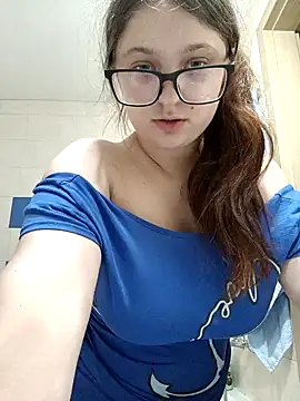 Snapshot of kila_lo chatting on January 2025 07:16:01 PM kila lo online show from January 2025 07:16:01 PM