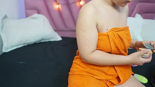 hornybarelylegalgirl online show from June 2026 12:09:02 PM