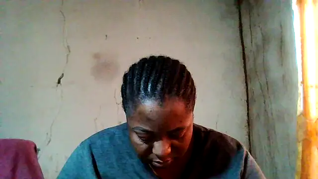 Snapshot of bustyboobs6 chatting on September 2025 05:18:02 AM bustyboobs6 online show from September 2025 05:18:02 AM