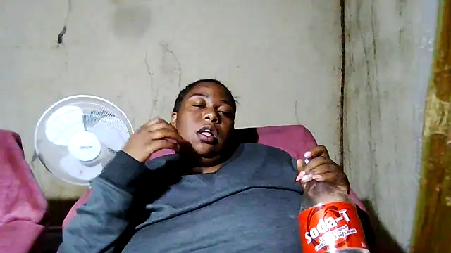 Snapshot of bustyboobs6 chatting on September 2025 07:58:02 PM bustyboobs6 online show from September 2025 07:58:02 PM