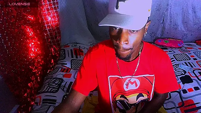 Snapshot of Aroonpapisex chatting on December 2024 05:21:01 AM Aroonpapisex online show from December 2024 05:21:01 AM