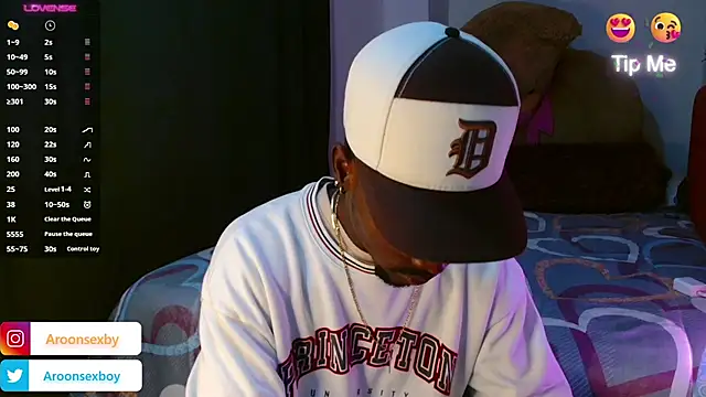 Snapshot of Aroonpapisex chatting on October 2025 03:49:02 AM Aroonpapisex online show from October 2025 03:49:02 AM