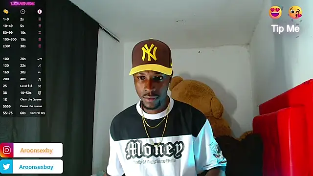 Snapshot of Aroonpapisex chatting on January 2026 11:43:02 PM Aroonpapisex online show from January 2026 11:43:02 PM