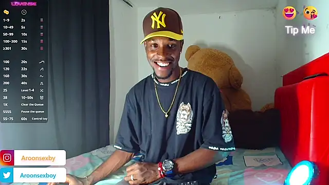 Snapshot of Aroonpapisex chatting on January 2026 01:21:02 AM Aroonpapisex online show from January 2026 01:21:02 AM