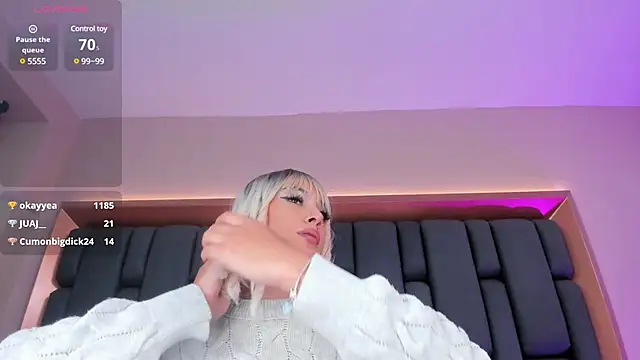 Snapshot of MadissonRey chatting on March 2025 06:54:01 PM MadissonRey online show from March 2025 06:54:01 PM