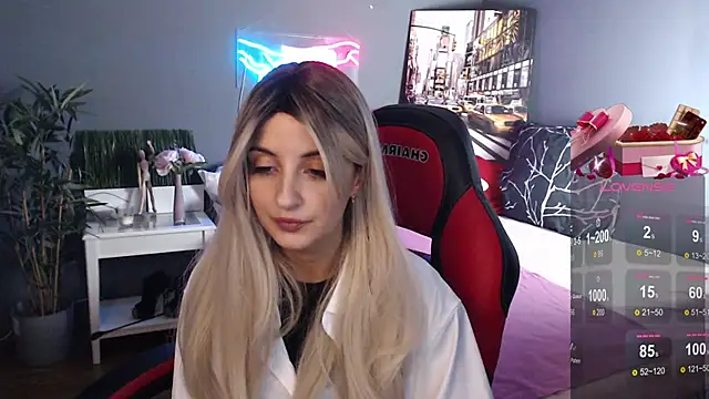 Snapshot of Katty_Lights chatting on December 2024 10:01:02 AM Katty Lights online show from December 2024 10:01:02 AM