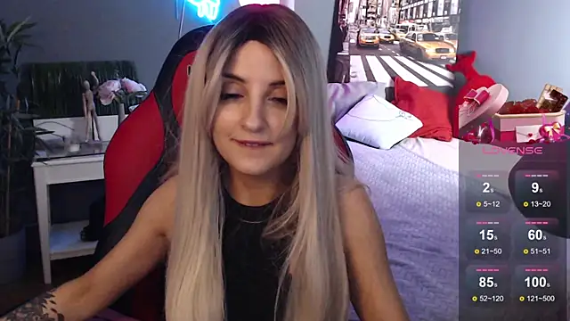 Snapshot of Katty_Lights chatting on December 2024 01:07:02 PM Katty Lights online show from December 2024 01:07:02 PM