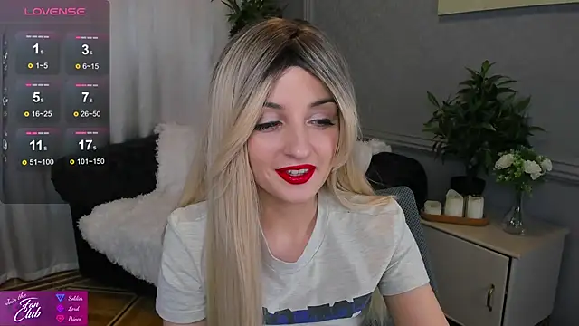 Snapshot of Katty_Lights chatting on January 2025 11:03:02 AM Katty Lights online show from January 2025 11:03:02 AM