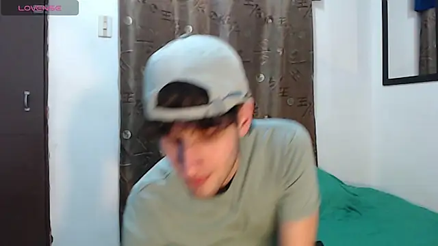 Snapshot of Thhiago_tay chatting on September 2025 04:56:01 AM Thhiago tay online show from September 2025 04:56:01 AM