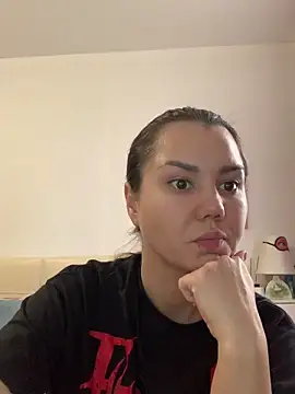 MiraMiss online show from October 2025 07:44:01 AM