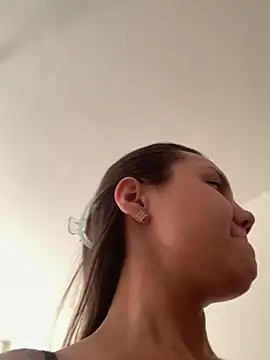 Snapshot of MiraMiss chatting on March 2026 07:47:01 AM MiraMiss online show from March 2026 07:47:01 AM