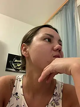 Snapshot of MiraMiss chatting on March 2026 06:44:01 PM MiraMiss online show from March 2026 06:44:01 PM