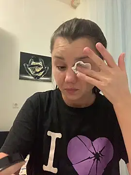 Snapshot of MiraMiss chatting on March 2026 05:35:01 PM MiraMiss online show from March 2026 05:35:01 PM