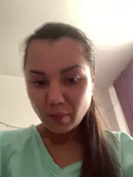 Snapshot of MiraMiss chatting on April 2026 07:28:01 AM MiraMiss online show from April 2026 07:28:01 AM