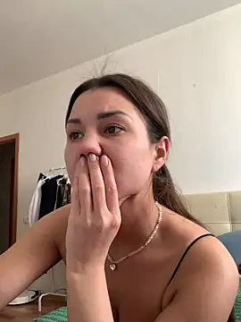 MiraMiss online show from May 2026 09:49:02 AM