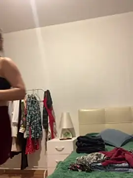 MiraMiss online show from May 2026 04:44:02 PM
