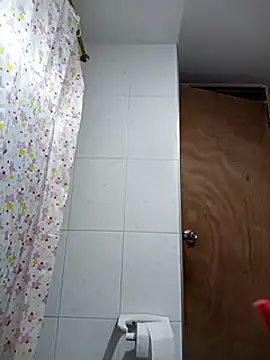 Queenjenn   online show from February 2025 11:32:01 AM