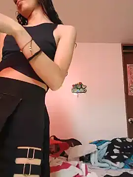 Queenjenn   online show from June 2026 07:34:01 PM