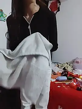 Queenjenn   online show from June 2026 11:50:02 PM