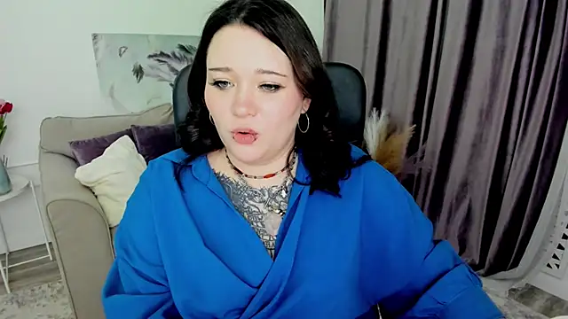 Snapshot of MoonLghte chatting on March 2025 12:33:02 AM MoonLghte online show from March 2025 12:33:02 AM