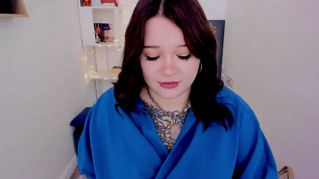 Snapshot of MoonLghte chatting on March 2025 11:36:02 AM MoonLghte online show from March 2025 11:36:02 AM