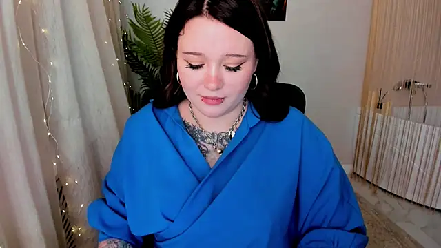 Snapshot of MoonLghte chatting on March 2025 10:39:02 PM MoonLghte online show from March 2025 10:39:02 PM