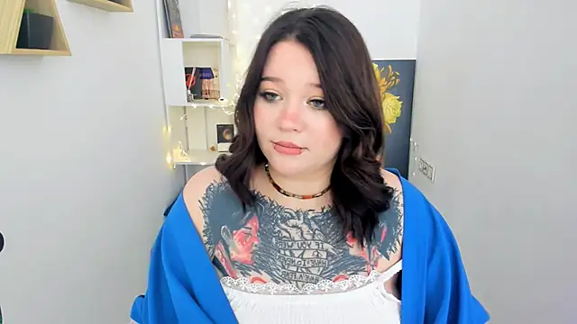 Snapshot of MoonLghte chatting on March 2025 07:44:02 PM MoonLghte online show from March 2025 07:44:02 PM