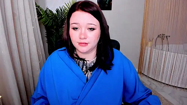 Snapshot of MoonLghte chatting on March 2025 06:48:02 PM MoonLghte online show from March 2025 06:48:02 PM