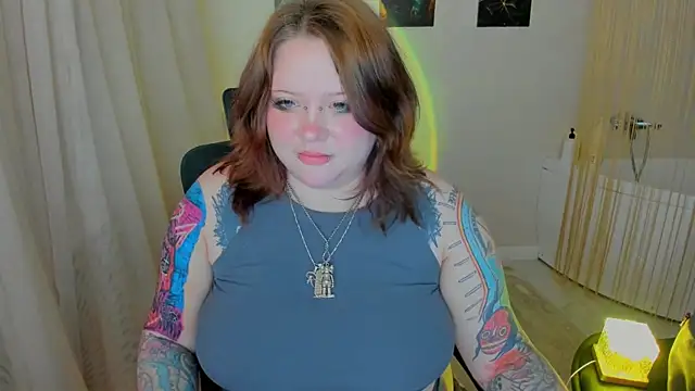 Snapshot of MoonLghte chatting on March 2026 07:42:02 PM MoonLghte online show from March 2026 07:42:02 PM