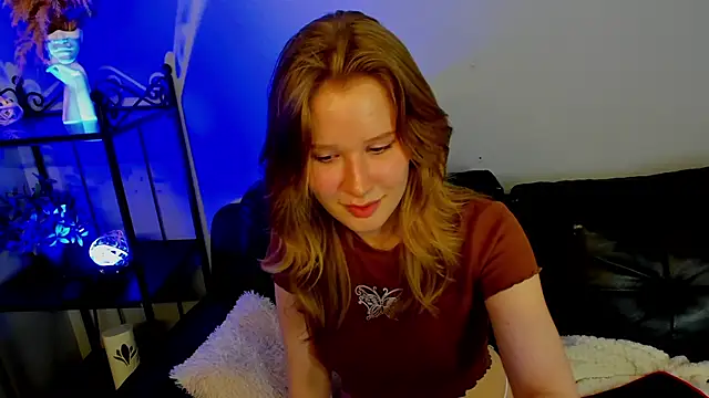 Snapshot of EvaStevs chatting on December 2024 11:25:02 PM EvaStevs online show from December 2024 11:25:02 PM