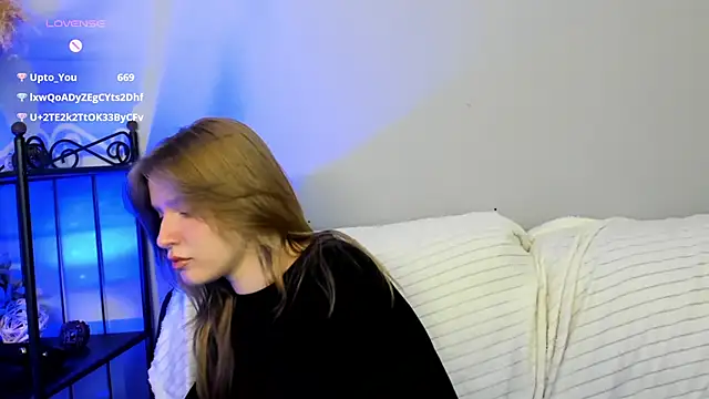 Snapshot of EvaStevs chatting on January 2025 04:15:01 AM EvaStevs online show from January 2025 04:15:01 AM