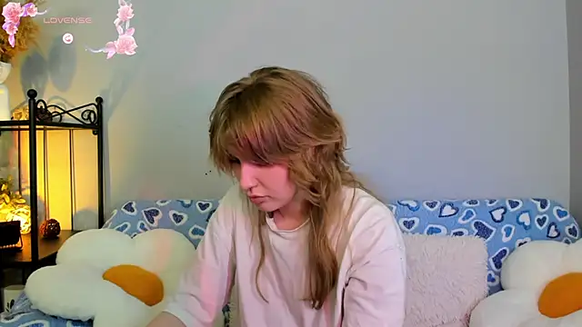 Snapshot of EvaStevs chatting on February 2025 09:59:01 PM EvaStevs online show from February 2025 09:59:01 PM