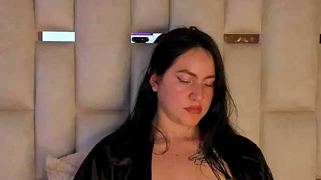 jenifer  power10 online show from January 2025 05:53:01 PM