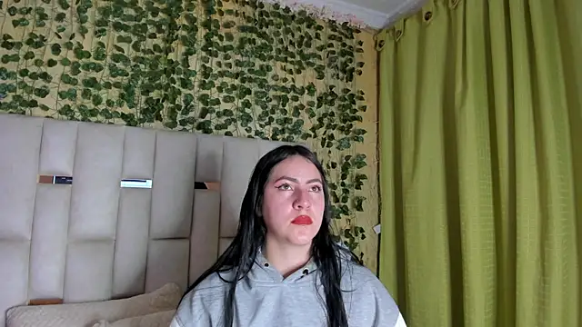 jenifer  power10 online show from January 2025 01:04:02 PM