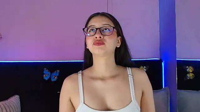 Anastasia Whitee online show from May 2026 12:12:01 PM