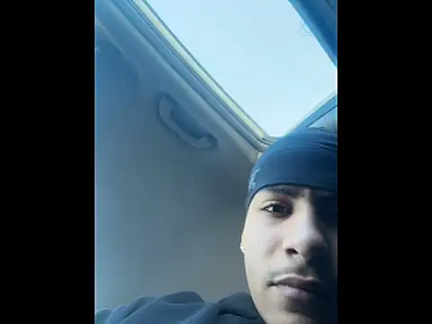 Snapshot of johnycash21 chatting on February 2026 05:11:01 PM johnycash21 online show from February 2026 05:11:01 PM