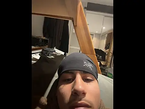 Snapshot of johnycash21 chatting on February 2026 10:40:01 AM johnycash21 online show from February 2026 10:40:01 AM