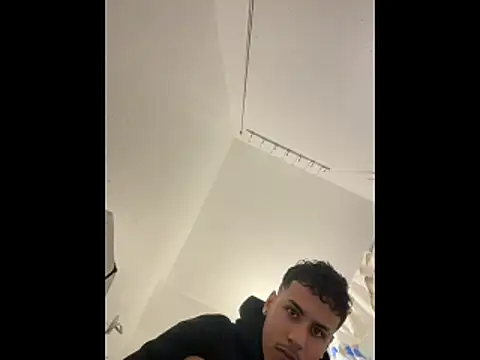 Snapshot of johnycash21 chatting on February 2026 10:57:02 PM johnycash21 online show from February 2026 10:57:02 PM