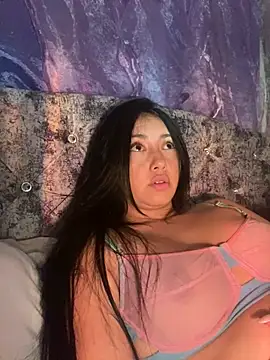 sweet kitty0110 online show from February 2025 04:47:01 AM