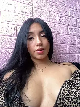 sweet kitty0110 online show from March 2025 02:40:01 PM