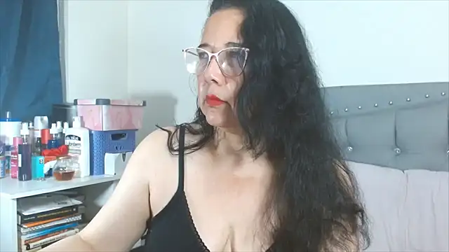 maturepriscila online show from January 2026 12:18:02 PM