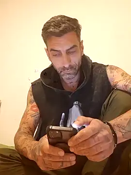 Italian69am online show from April 2026 08:08:01 AM