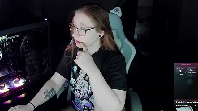 LilyFoxxx online show from December 2025 06:10:01 AM